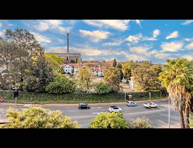 822M² OFFICE TO LET IN PARKTOWN